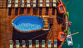 Sonnendeck Pool auf dem Sonnendeck - R/V La Marguerite