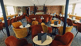 Lounge & Bar, MS Johannes Brahms