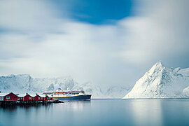 Lofoten, Havila Postschiff