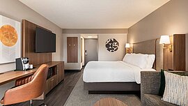 Zimmerbeispiel, 3-Sterne-Hotel Holiday Inn & Suites Vancouver Downtown