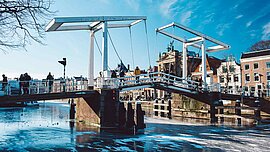 Zubrücke über die Spaarne in Haarlem, Niederlande