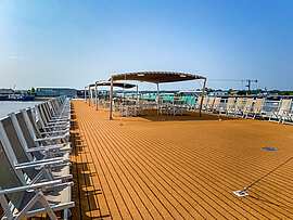 Sonnendeck, COMPASS OPERA