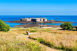 Festung vor der Küste von Alerney, Kanalinseln