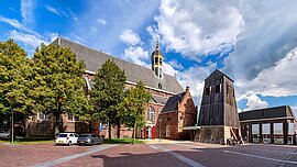 Marinikerk-Kirche mit Holz-Glockenturm in Sneek, Niederlande