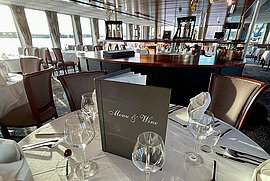 Restaurant, COMPASS OPERA
