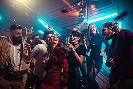 Schlager-Party an Bord
