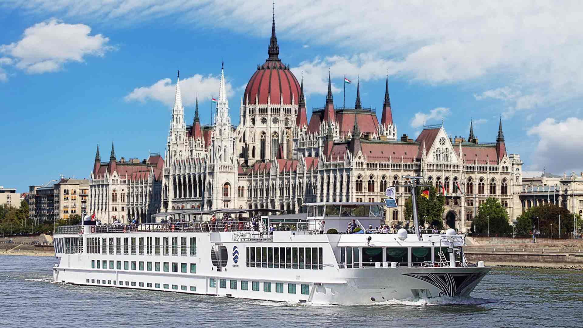 MS COMPASS EMPRESS in Budapest