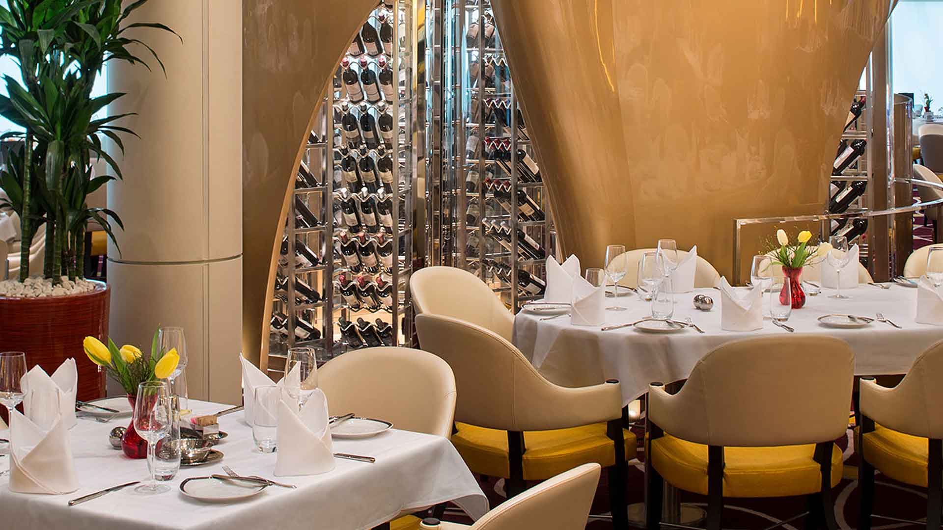 Restaurant Dining Room, Konigsdam