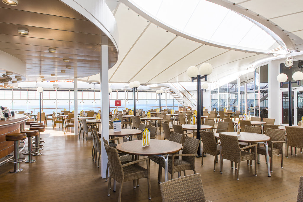 Bar, MSC Lirica