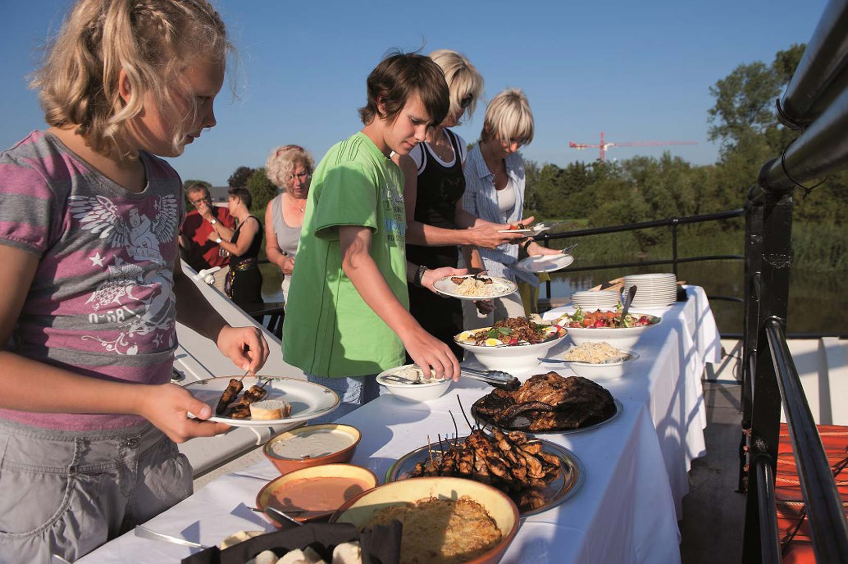 Grill-Buffet auf dem Sonnendeck, MS Princesse Royal