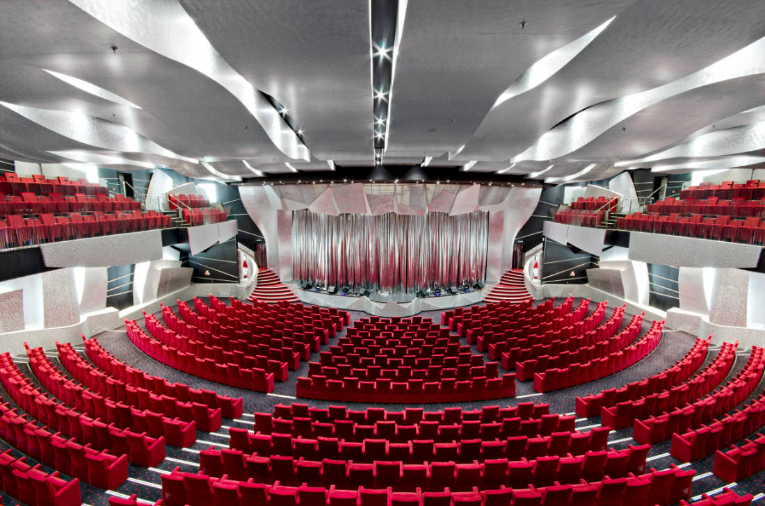 Theater MSC Divina - Theater