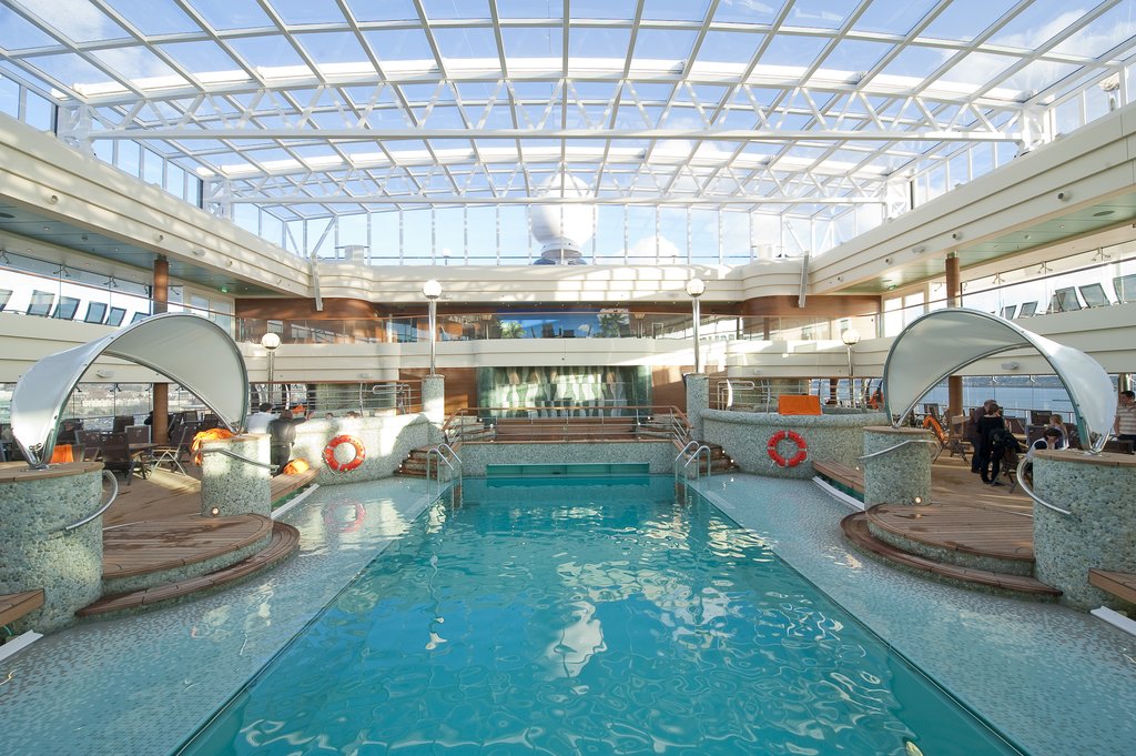 "MA_covered pool_grotta azzurra_01.jpg"